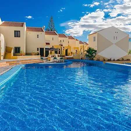 Lejlighed Cozy Spacious Seaview 300m